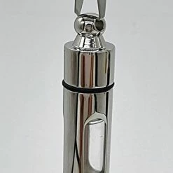 Uitgang ⌛ TrendFox Ketting Met Afsluitbare Ashanger Urn (breed Model) - Zilver Kleurig - Hou Je Dierbare Dicht Bij Je Hart - Ketting Mannen - Ketting Dames - Ketting Heren - Sinterklaas Cadeautjes 🥰 -Sieraden-horloges Winkel 445x840