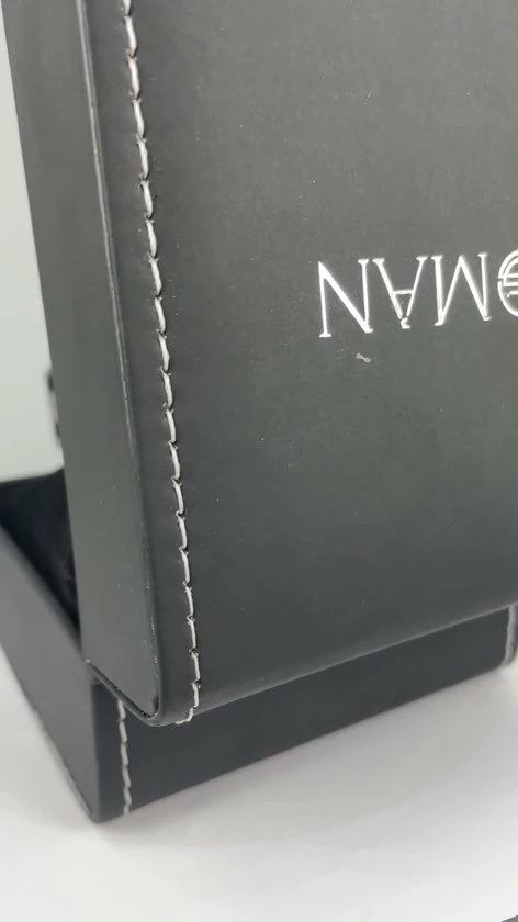 Beste deal π SOMAN Serafino - Luxe Apple β Watch Case - Zilver - 44MM π 4 Beste deal π SOMAN Serafino - Luxe Apple β Watch Case - Zilver - 44MM π - Afbeelding 2