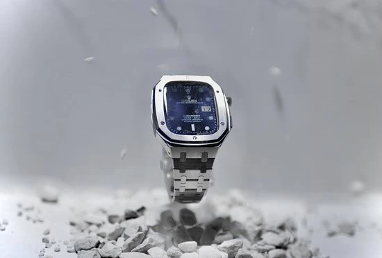 Beste deal π SOMAN Serafino - Luxe Apple β Watch Case - Zilver - 44MM π 3 Beste deal π SOMAN Serafino - Luxe Apple β Watch Case - Zilver - 44MM π