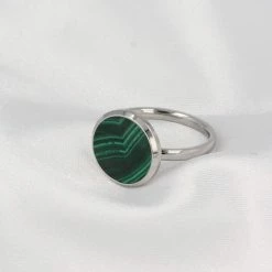 Beste recensies van ๐ My Bendel - Ring Zilver - Met Groene Malachiet Steen - My Bendel - De Aderen In Deze Groene Stenen Ring Geven De Ring Een Levendige En Warme Uitstraling - Met Luxe Cadeauverpakking ๐ 10 Beste recensies van ๐ My Bendel - Ring Zilver - Met Groene Malachiet Steen - My Bendel - De Aderen In Deze Groene Stenen Ring Geven De Ring Een Levendige En Warme Uitstraling - Met Luxe Cadeauverpakking ๐ -Sieraden-horloges Winkel 550x528 1