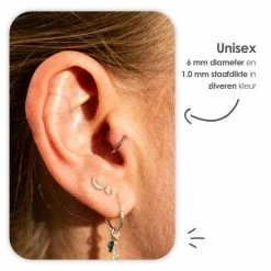 Uitgang 🥰 MATTISE Zilveren Chirurgisch Stalen Ring Piercing — Zilver Kleurige — 6 Mm Diameter & 1,0 Mm Staafdikte — Oorbellen Ringetje Geschikt Voor Helix Tragus Septum Lip Neus Wenkbrauw Piercings ✨ -Sieraden-horloges Winkel 550x550 1212