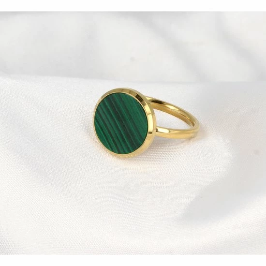 Hete verkoop ๐ My Bendel - Ring Goud - Met Groene Malachiet Steen - My Bendel - De Aderen In Deze Groene Ring Geven De Ring Een Levendige En Warme Uitstraling - Met Luxe Cadeauverpakking ๐งจ 4 Hete verkoop ๐ My Bendel - Ring Goud - Met Groene Malachiet Steen - My Bendel - De Aderen In Deze Groene Ring Geven De Ring Een Levendige En Warme Uitstraling - Met Luxe Cadeauverpakking ๐งจ - Afbeelding 2