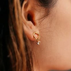 Coupon ✨ Yolora Dames Oorbellen Met Kalpa Camaka Kristallen - Goudkleurig - 18K Geelgoud Verguld - Vrouwen Oorhangers Goud - Oorknoppen - Sieraden - Luxe Giftbox - Geschenkdoos - Cadeau Doos - Exclusieve Geschenkverpakking - Mooie Cadeauverpakking 😍 -Sieraden-horloges Winkel 550x550 162