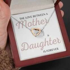 Beste Pirce 🛒 OprechteSieraden Moeder Dochter Ketting - Verbonden Harten - Cadeau Voor Mama - Moeder Dochter Sieraden - Persoonlijk En Uniek - Moeder Cadeau - Moederdag Cadeautje ⭐ -Sieraden-horloges Winkel 550x550 310