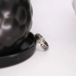 Kopen ⭐ Despora Anxiety Ring - (ster Maan) - Stress Ring - Fidget Ring - Draaibare Ring - Spinning Ring - Spinner Ring - Zilver Plated - (16.50 Mm / Maat 52) 👏 -Sieraden-horloges Winkel 550x550 386