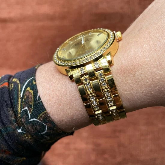 Promo ✔️ Fashion Favorite Geneva Gold Crystal Horloge | Goudkleurig | Staal | Ø 42 Mm ⌛ 5 Promo ✔️ Fashion Favorite Geneva Gold Crystal Horloge | Goudkleurig | Staal | Ø 42 Mm ⌛ - Afbeelding 3