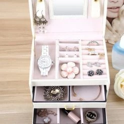 Flash-uitverkoop ⭐ Confibel - Chique Sieradendoos Met Spiegel, Slotje En Handvat - 12 Compartimenten - Wit 😍 -Sieraden-horloges Winkel 550x550 568