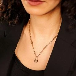 Aanbiedingen ❤️ Laura Ferini Dames Ketting Serratura Goud - Goudkleurige Schakelketting Met Slotje - 18K Geelgoud Verguld - Halsketting - Collier - Sieraad - Accessoires - Dames Ketting Met Hanger 🔔 -Sieraden-horloges Winkel 550x550 690