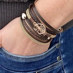 Top 10 ๐ Armband Dames Rosegoud- Leren Wikkelarmband Galeara Design Rosekleurig En Bruin Dames Levensboom 18,5cm - Galeara Design ๐ 11 Top 10 ๐ Armband Dames Rosegoud- Leren Wikkelarmband Galeara Design Rosekleurig En Bruin Dames Levensboom 18,5cm - Galeara Design ๐ -Sieraden-horloges Winkel 550x733 10